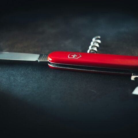 Couteau suisse multifonction