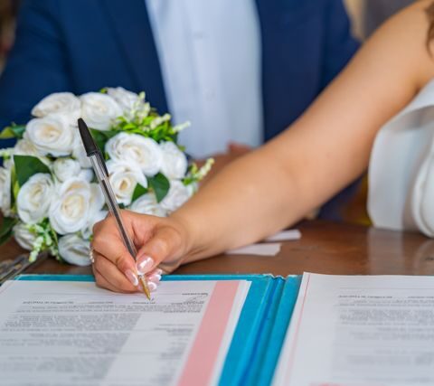 Préparation mariage : définir son budget et choisir ses alliances