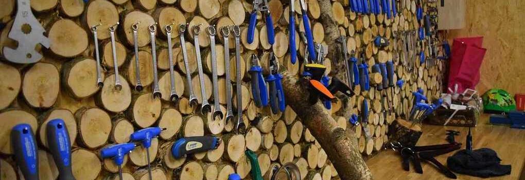 Coin bricolage en garage froid : penser l'espace avant d'acheter