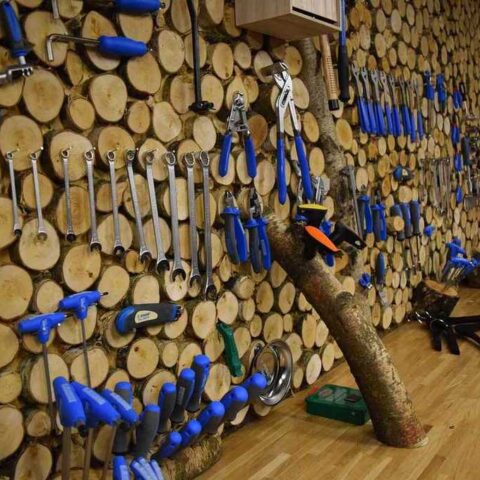 Coin bricolage en garage froid : penser l'espace avant d'acheter